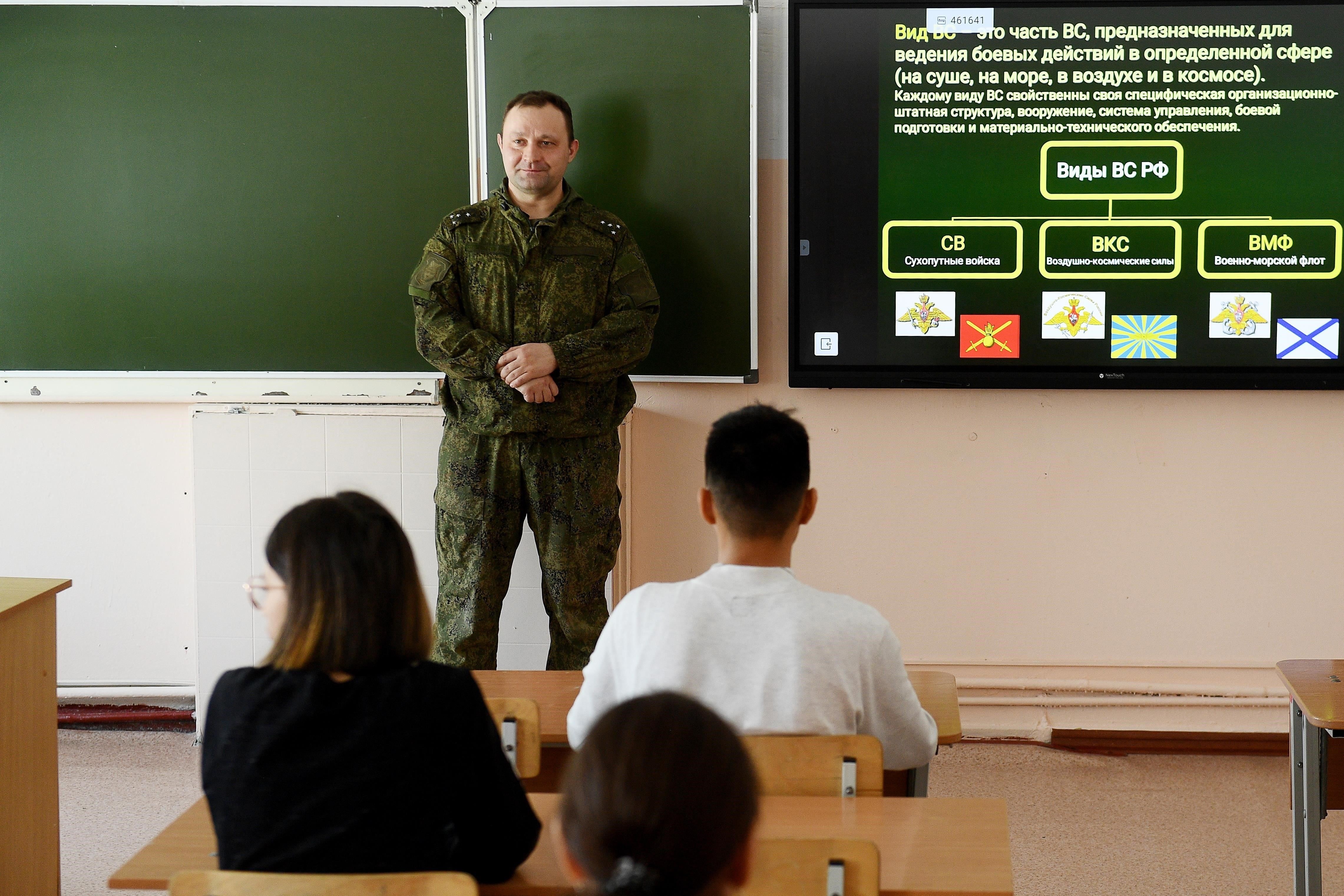 Альтернативы военной подготовке для старшеклассников