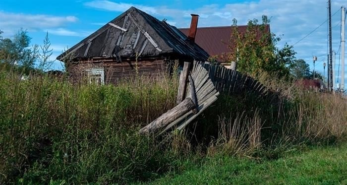Взгляд военного законодательства на больничный лист и трудовую книжку