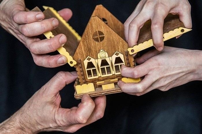 ВС разъяснил, как принудить собственника доли в квартире продать ее