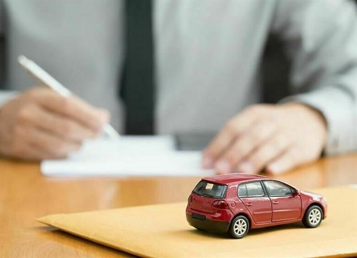 Подарить или продать: что выгоднее для передачи автомобиля родственнику
