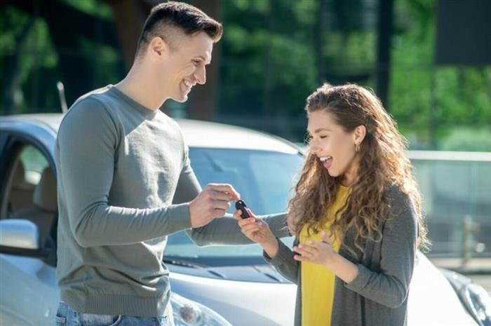 Что подарить автовладельцу на Новый год?