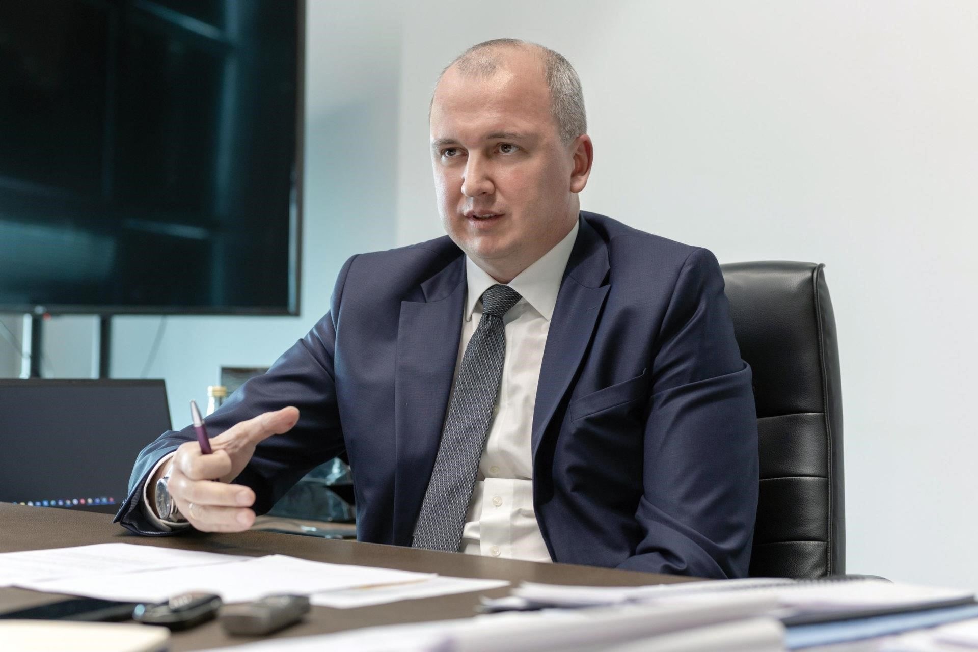 Дуэт работал над созданием рамок, в которых приоритет отдается быстрому принятию решений при соблюдении структурированных военных процедур.