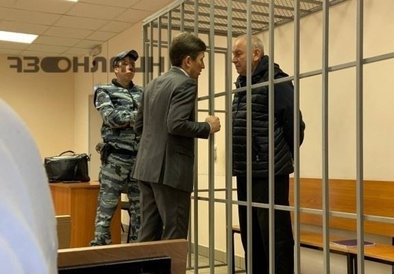 Арест бывшего чиновника продлен
