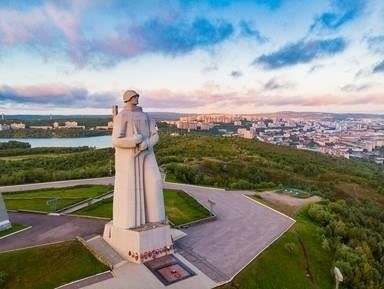 Историческое значение Мурманска: Основные достопримечательности и события