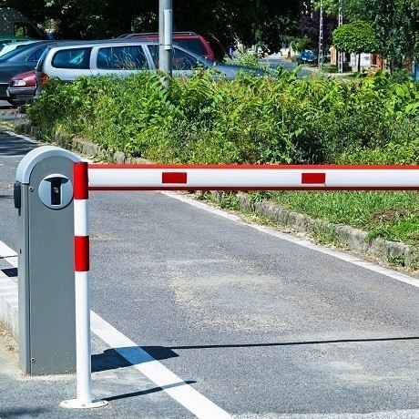 Как защитить свои права на придомовую территорию: советы и действия