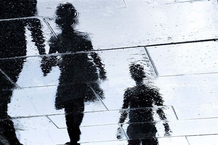 Нужно ли менять фамилию после развода?