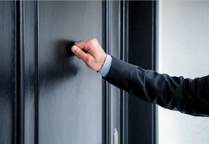 Стратегии и тактики в переговорах с должниками: Выбор подхода в зависимости от ситуации