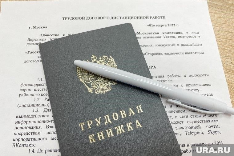 Кроме того, может возникнуть путаница в отношении возрастного ценза и его связи с трудовым стажем. Многие ошибочно полагают, что могут выйти на пенсию раньше положенного срока, исходя из своего возраста, игнорируя условия, связанные со стажем работы. Обязательно ознакомьтесь с точными критериями вашего учреждения или страхового плана.
