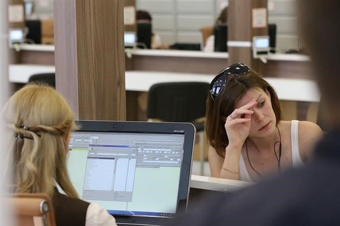 Каковы сроки перерегистрации документов?