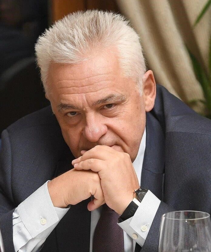 Почему к некоторым утечкам власти относятся терпимо