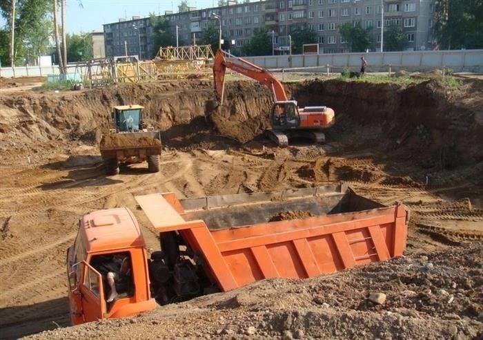 Для чего необходимо получать разрешение на вывоз строительных отходов