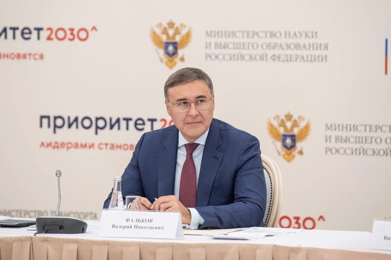 Роль Валерия Фалькова в формировании подготовки кадров для транспортного сектора России