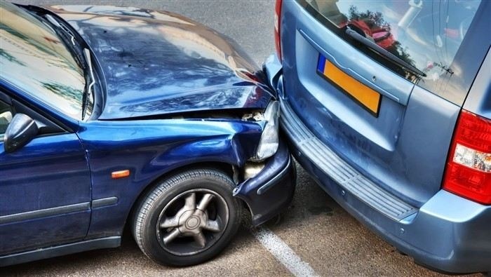 Порядок действий после столкновения с иностранцем: пошаговое руководство