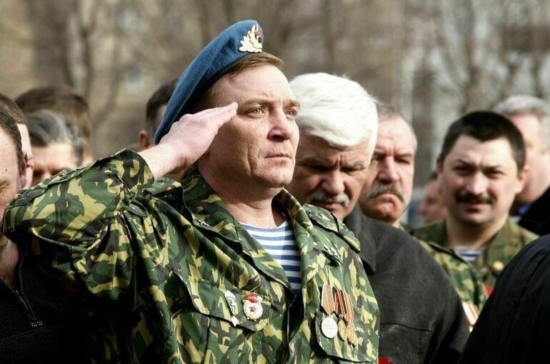 Жилищная помощь ветеранам Афганской войныВетераны Афганской войны имеют право на различные программы жилищной поддержки, призванные облегчить бремя обеспечения жильем. Правительство предлагает несколько вариантов, включая субсидированное жилье, финансовую помощь на оплату жилья и приоритетный доступ к жилью в определенных регионах.